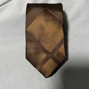 Burberry London 100% silk tie
